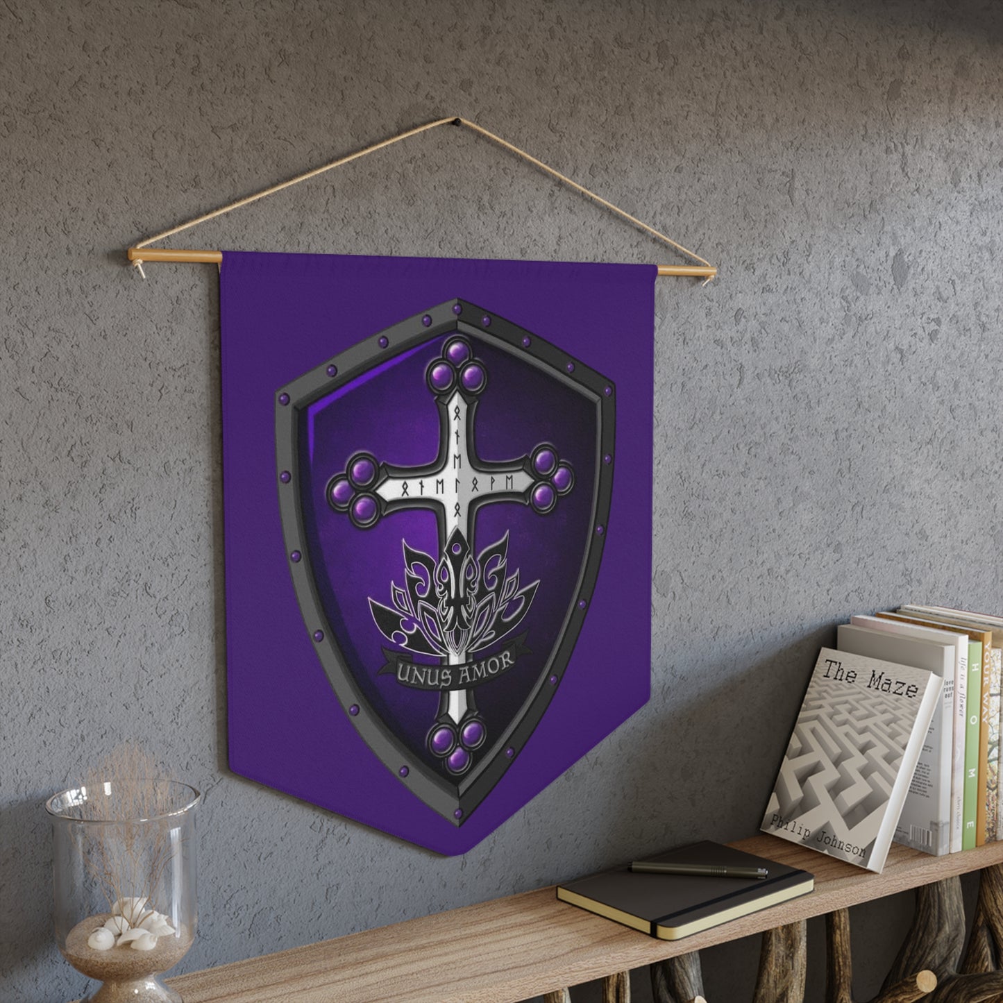 Medieval Shield Pennant — 'Unus Amor' Cross Banner (Purple)