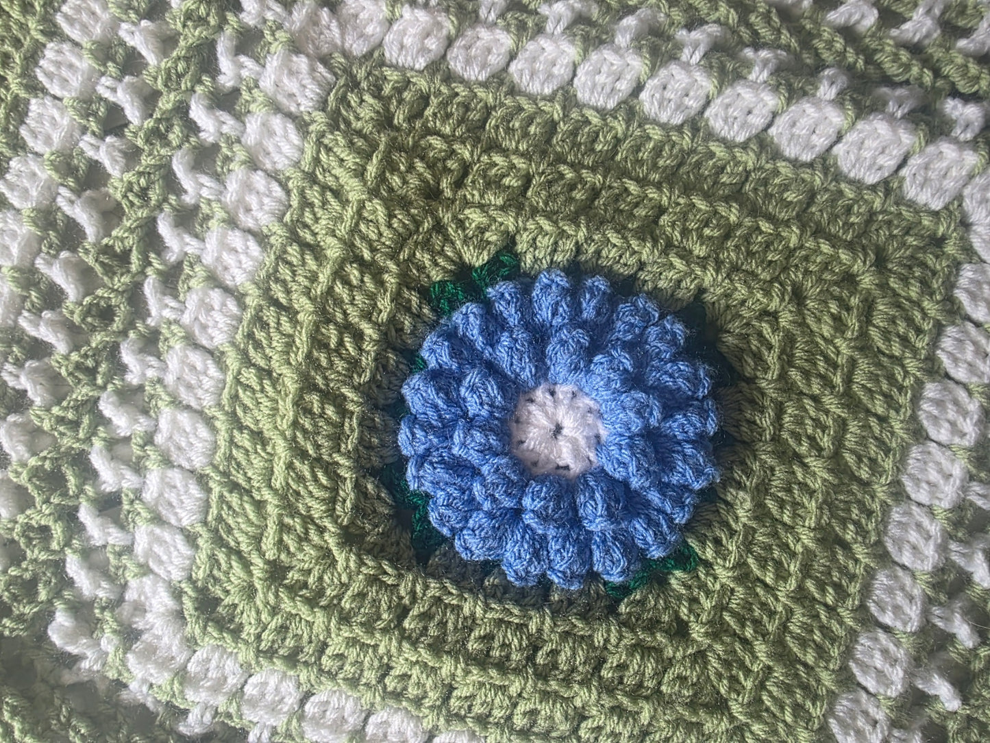 Floral Beauty crochet blanket