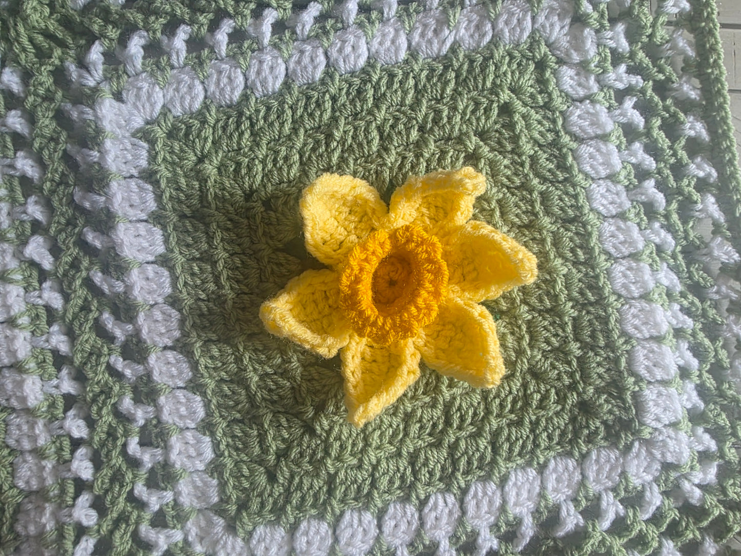 Floral Beauty crochet blanket