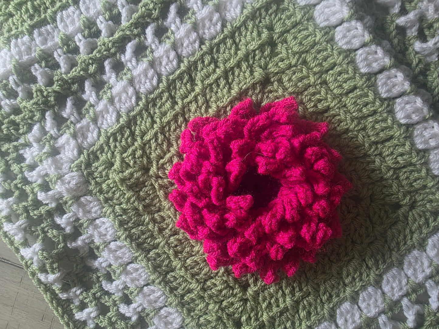 Floral Beauty crochet blanket
