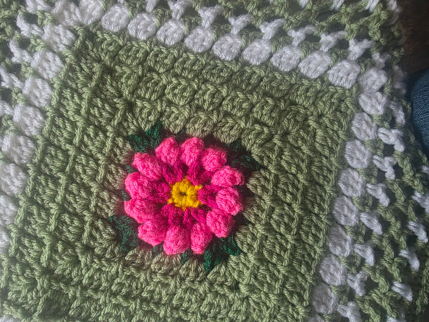 Floral Beauty crochet blanket